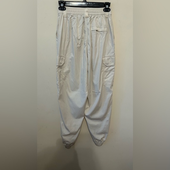 North Face Cargo Pants Women’s Size 4  Tan Pull On Trouser Jogger Hiking Camping - Picture 6 of 11